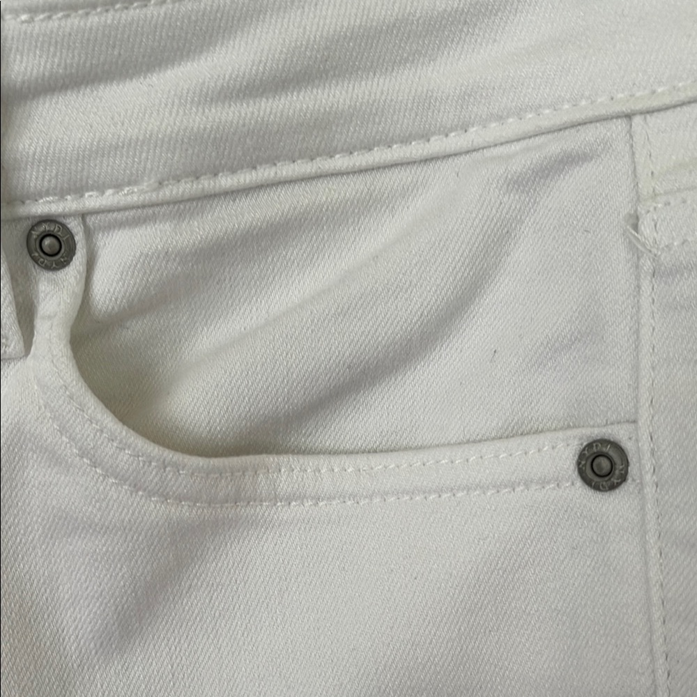 INC International Concepts White Slim Crop Jeans - Picture 7 of 7